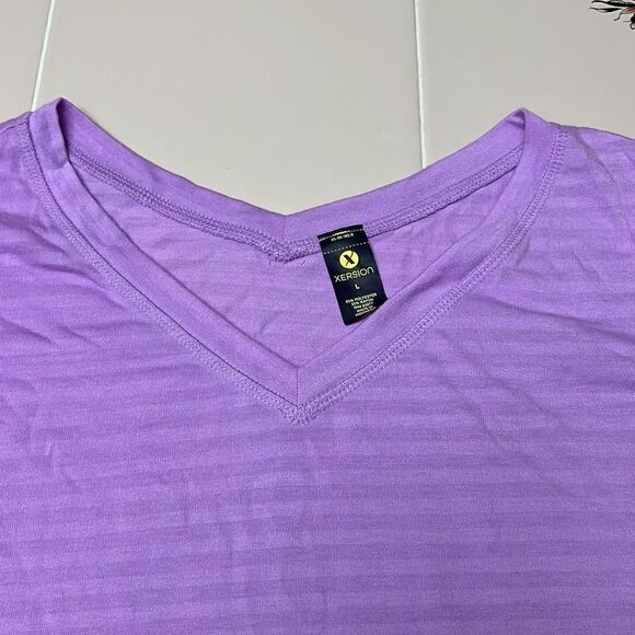 Xersion T-shirt Size Large  - Picture 3 of 4